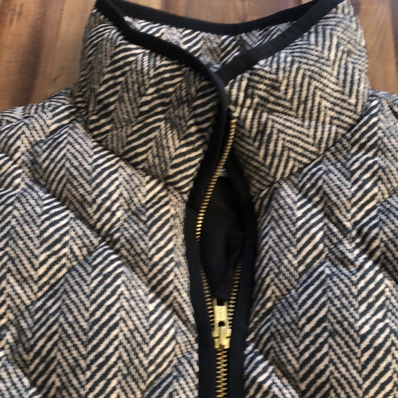 J. Crew herringbone puffy vest - size medium - Picture 2 of 5